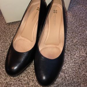 Naturalizer Leather pump size 10 W